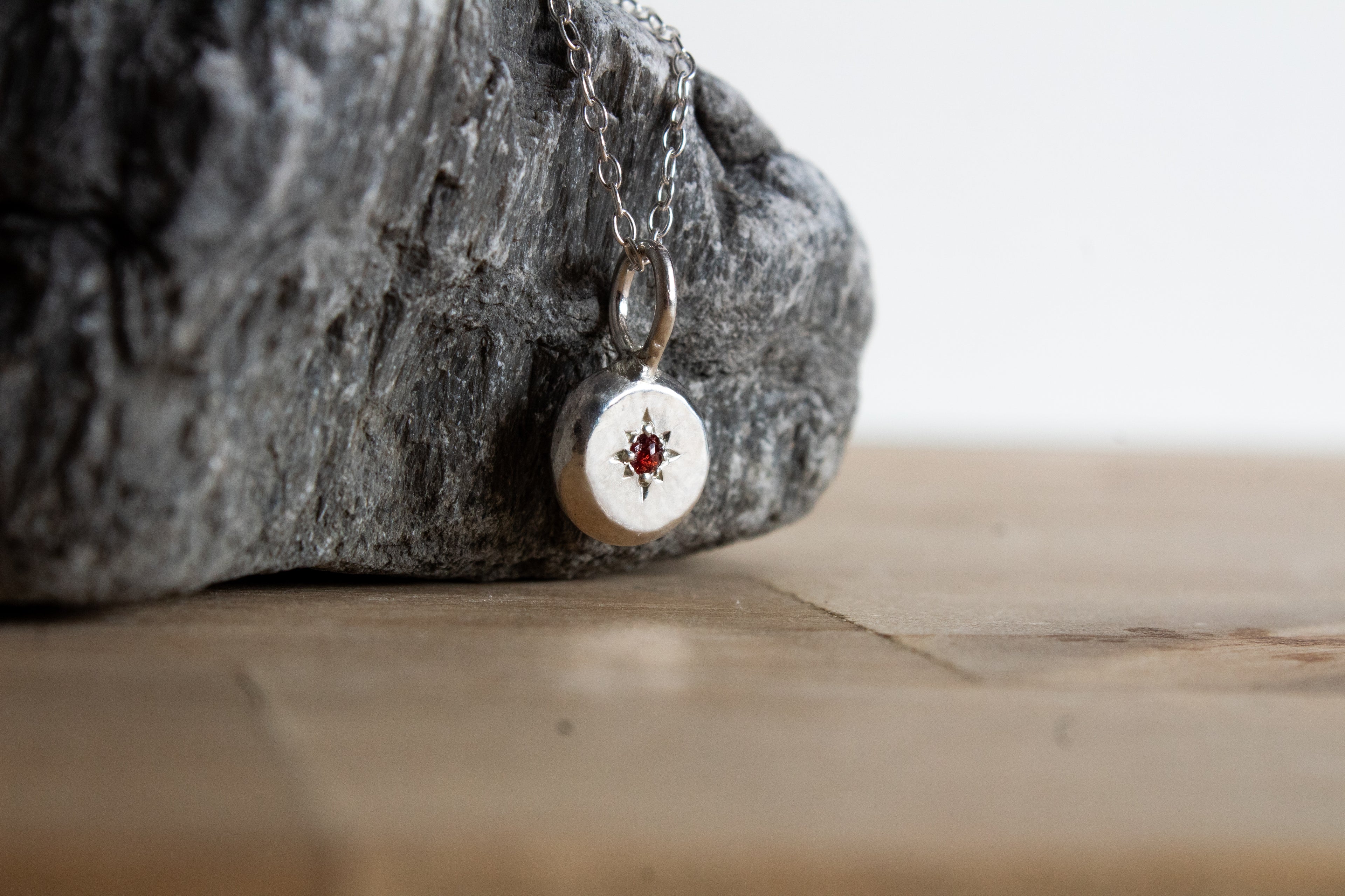 Dainty Silver Pebble Necklace with Star set Garnet